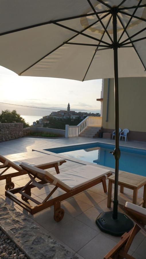 Mirela Bed & Breakfast 4*
