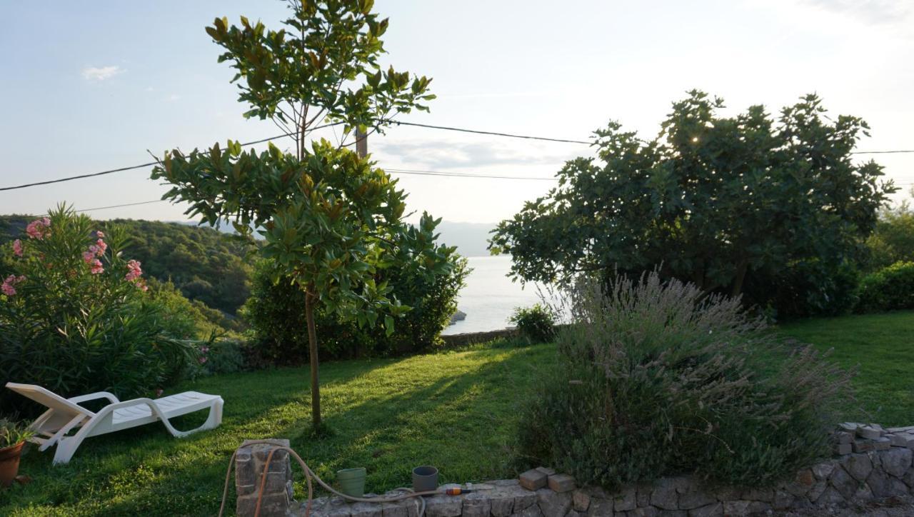 Mirela Bed & Breakfast 4*