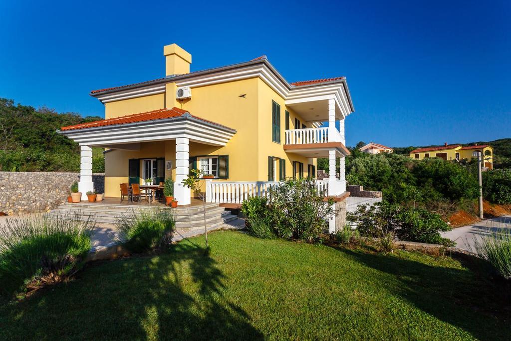 Mirela 4* Vrbnik (Primorje-Gorski Kotar)